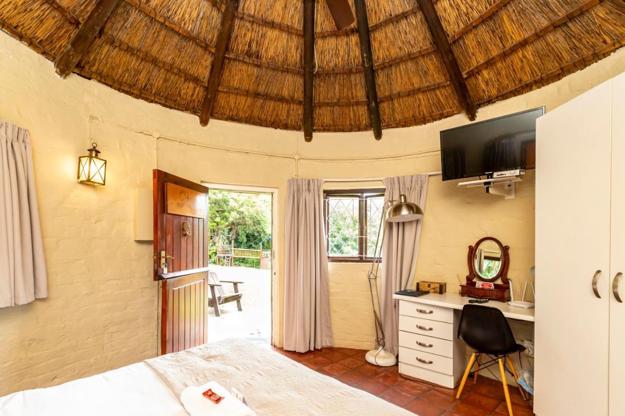 Bed and Breakfast Fish Eagle Manor Ист-Лондон Экстерьер фото