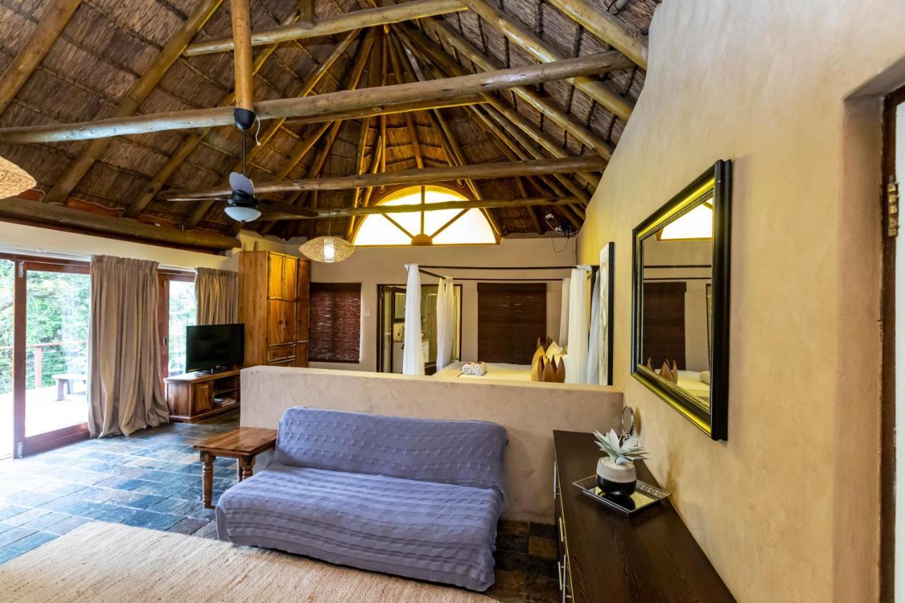 Bed and Breakfast Fish Eagle Manor Ист-Лондон Экстерьер фото